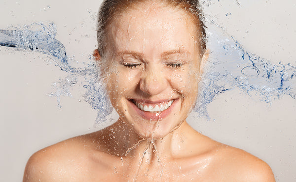 The difference between Hydrating and Moisturizing